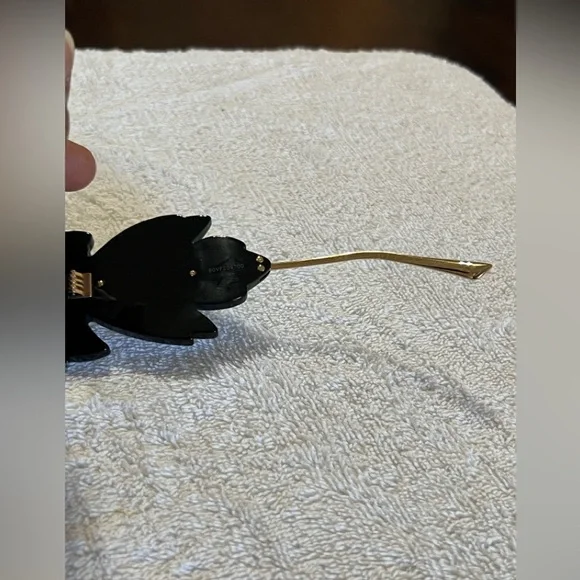 ❌SOLD❌ Gucci GG0535S Black/Grey Butterfly/Square Ladies Sunglasses 001 56x16x135 - Picture 12 of 13